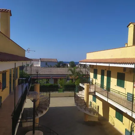 Domus * Cipollina